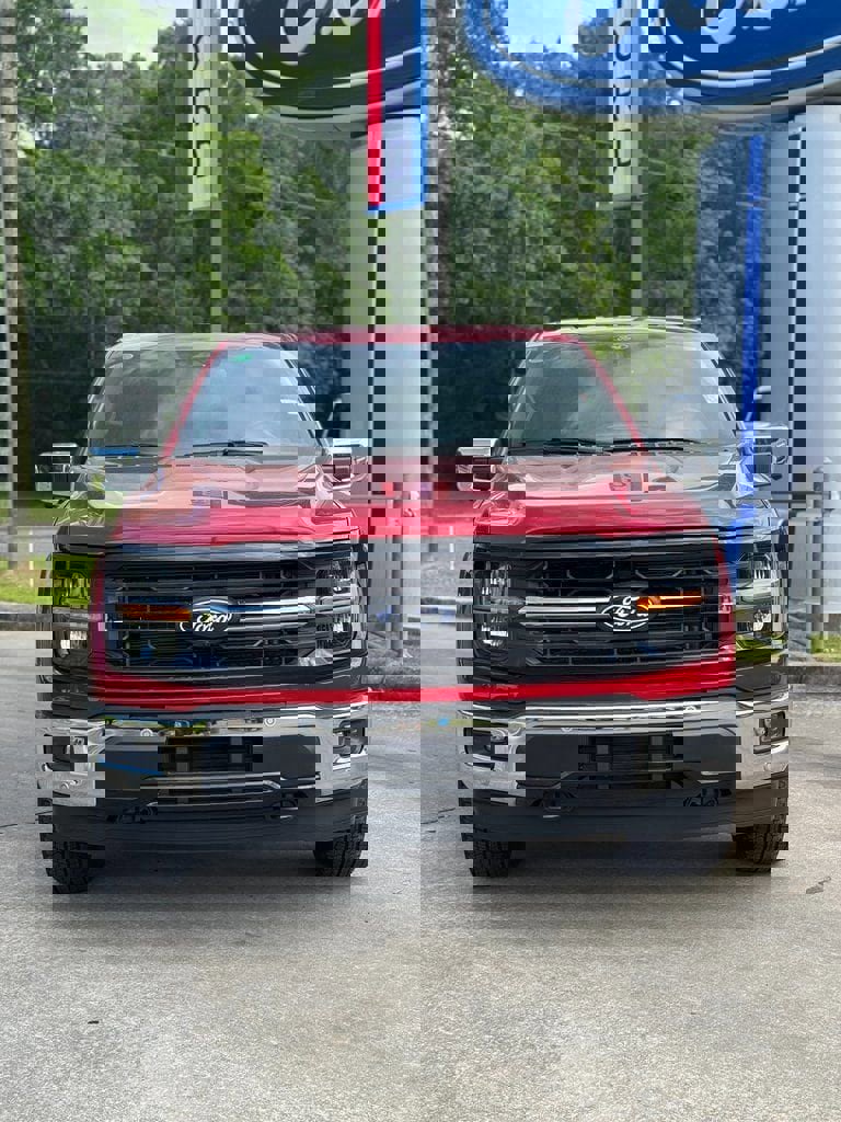 Used 2025 Ford F150 XLT w/ Equipment Group 302A MID image 3