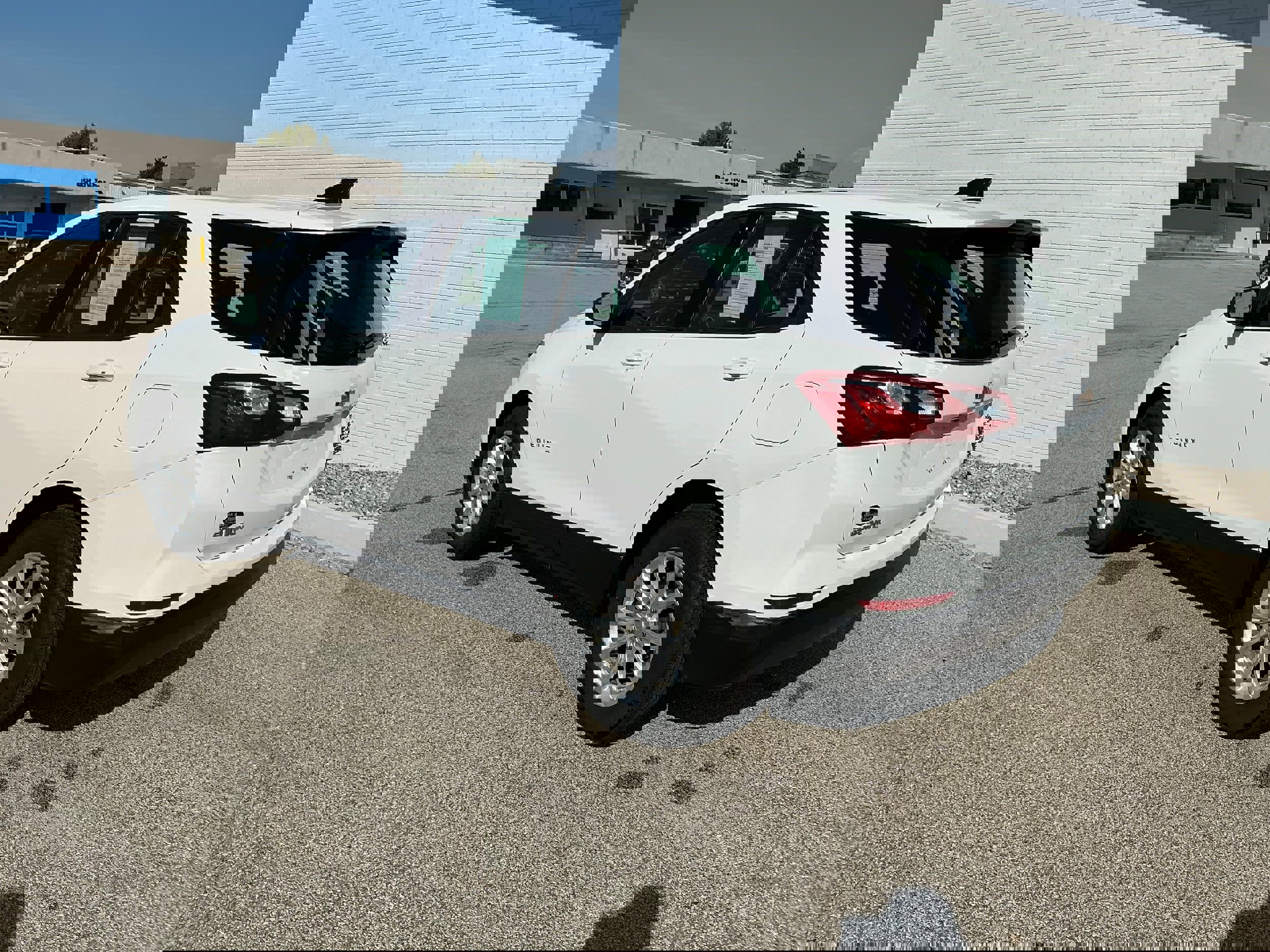 Used 2019 Chevrolet Equinox LS image 3
