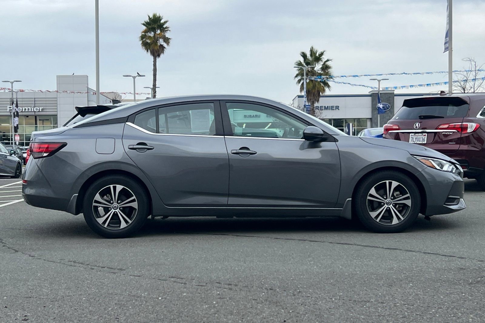 Used 2023 Nissan Sentra SV image 3