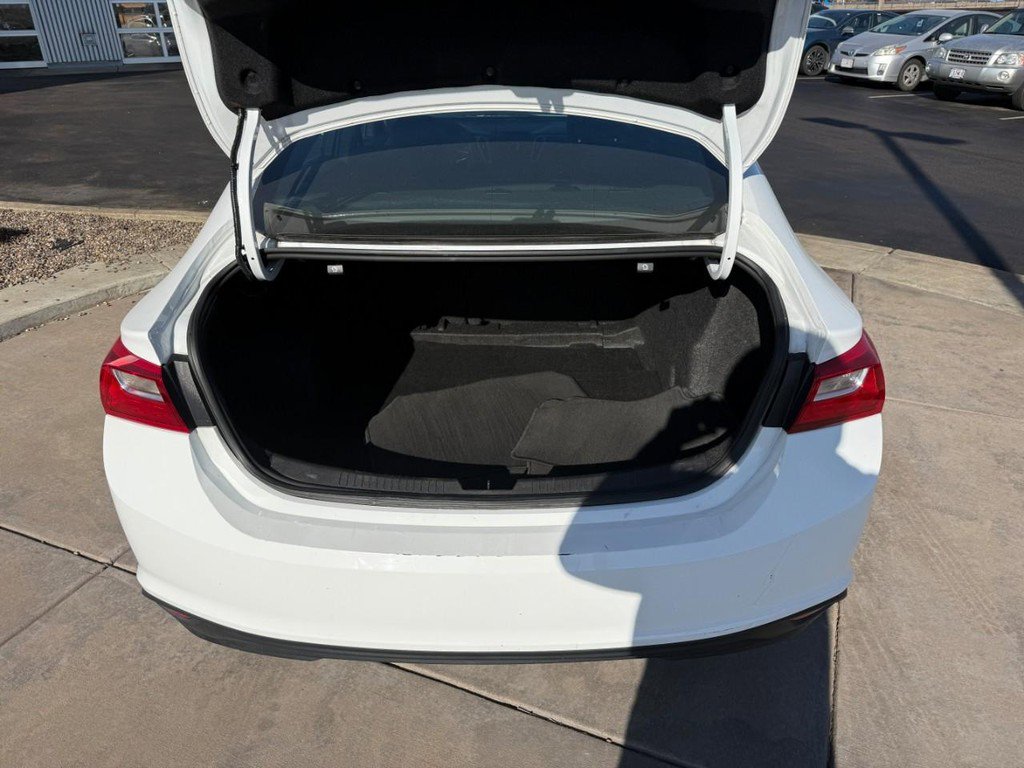 Used 2023 Chevrolet Malibu LT image 8