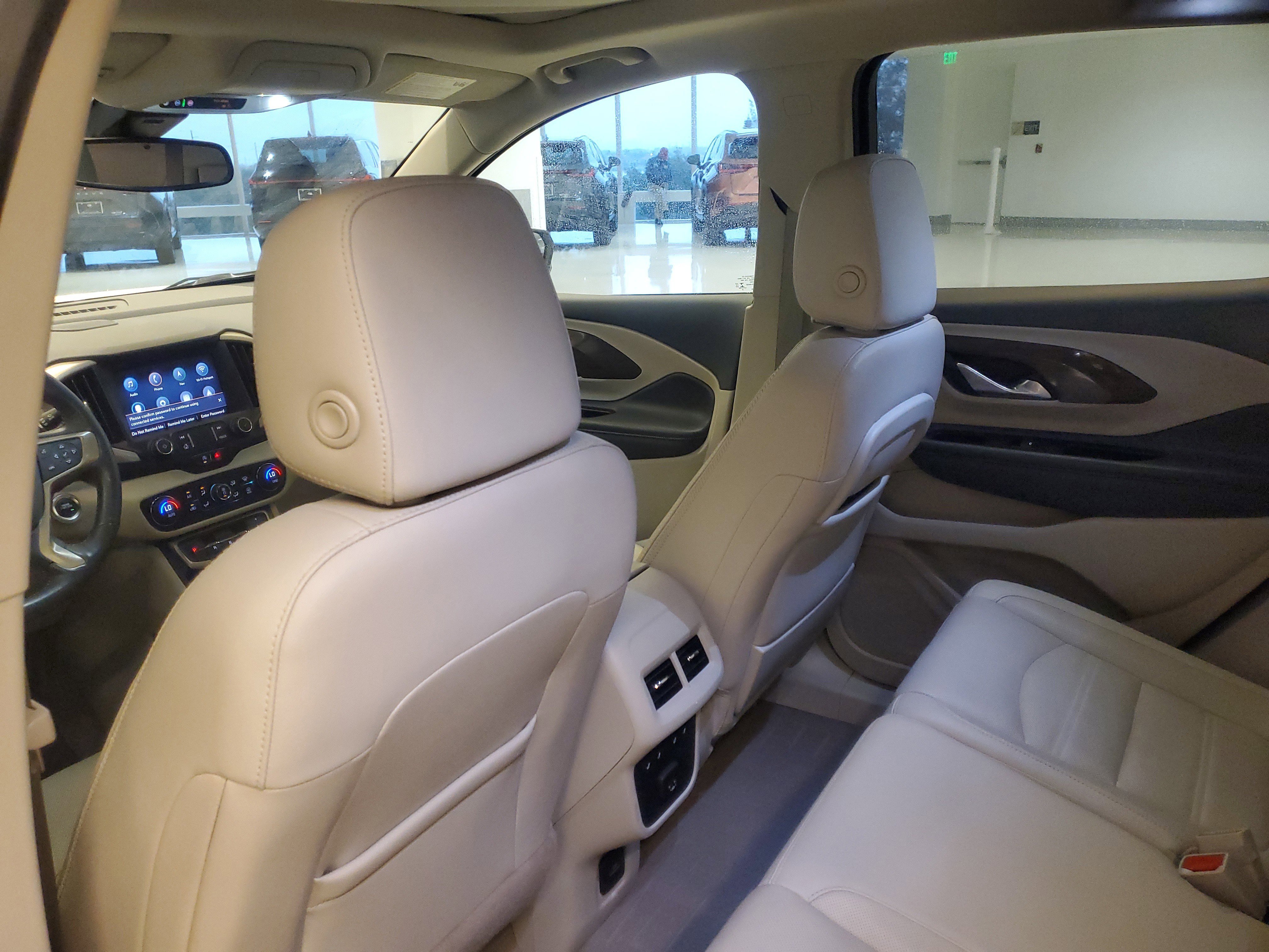 Used 2022 GMC Terrain Denali w/ Denali Premium Package image 16