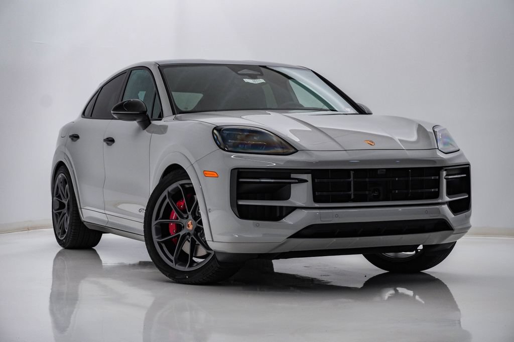 New 2026 Porsche Cayenne GTS AWD/4WD image 8