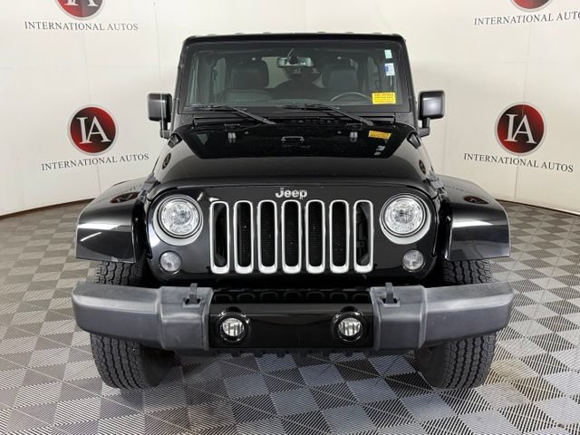 Used 2017 Jeep Wrangler Unlimited Sahara w/ Connectivity Group AWD/4WD image 3