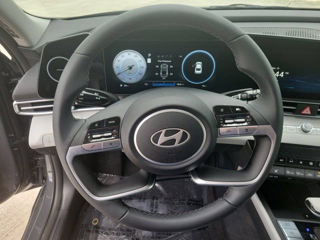 New 2026 Hyundai Elantra Limited FWD image 18