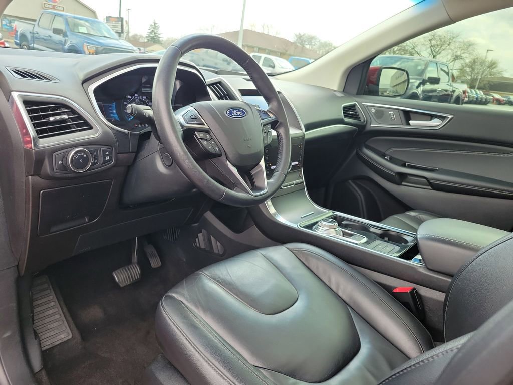 Certified 2020 Ford Edge Titanium image 21