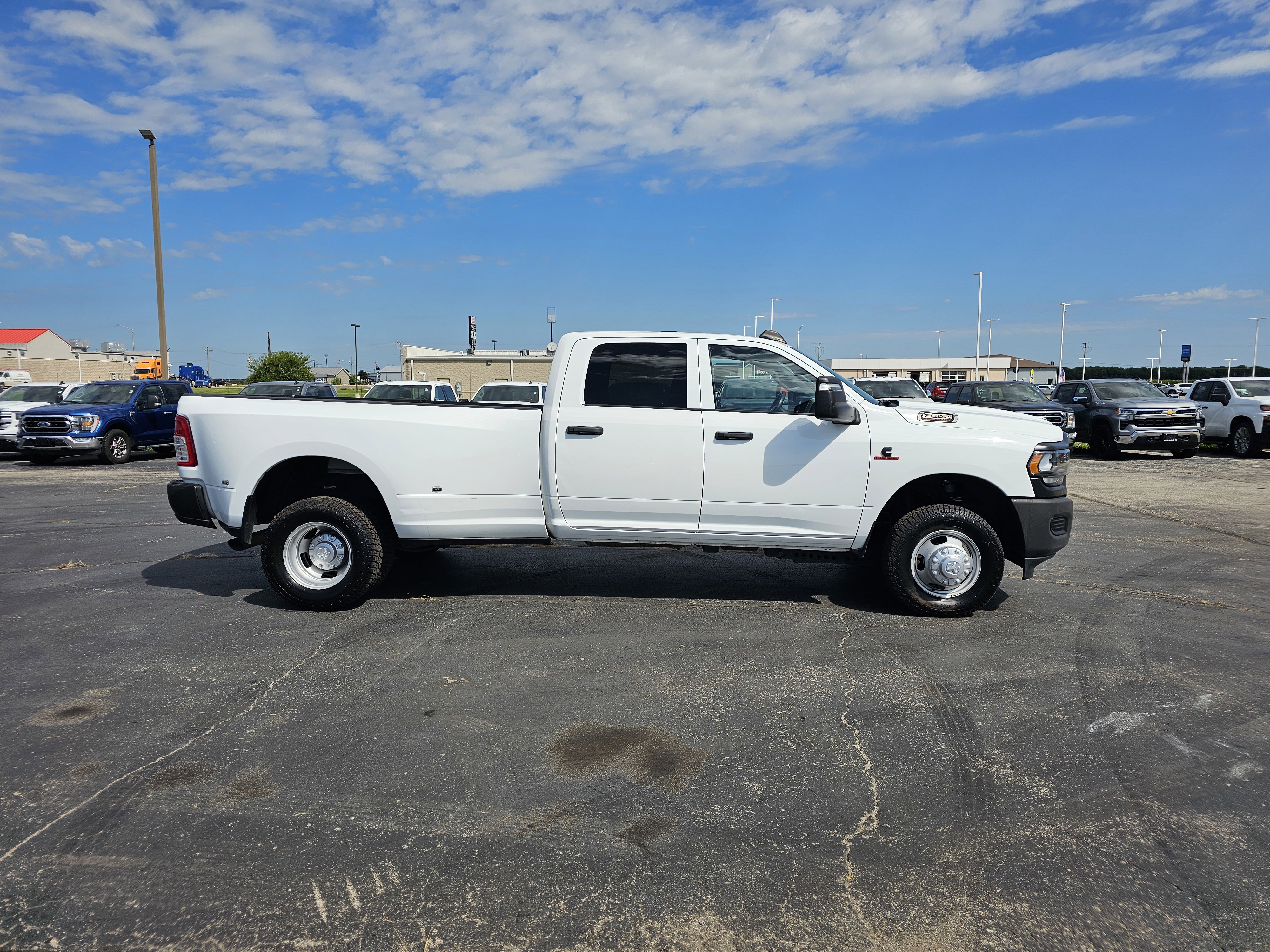 Used 2024 RAM 3500 Tradesman image 9