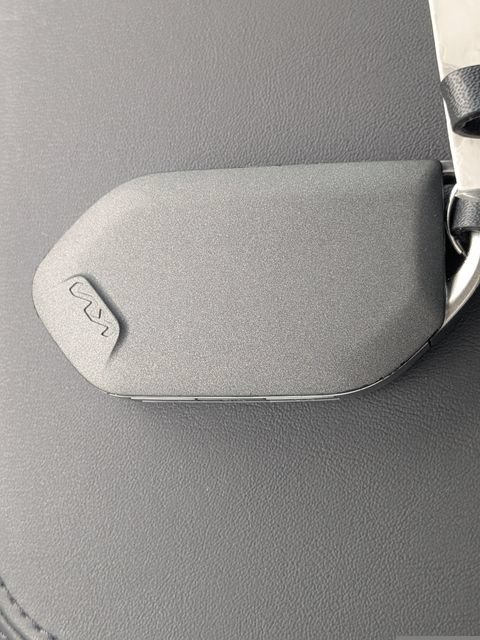 Certified 2025 Kia Carnival SX FWD image 32