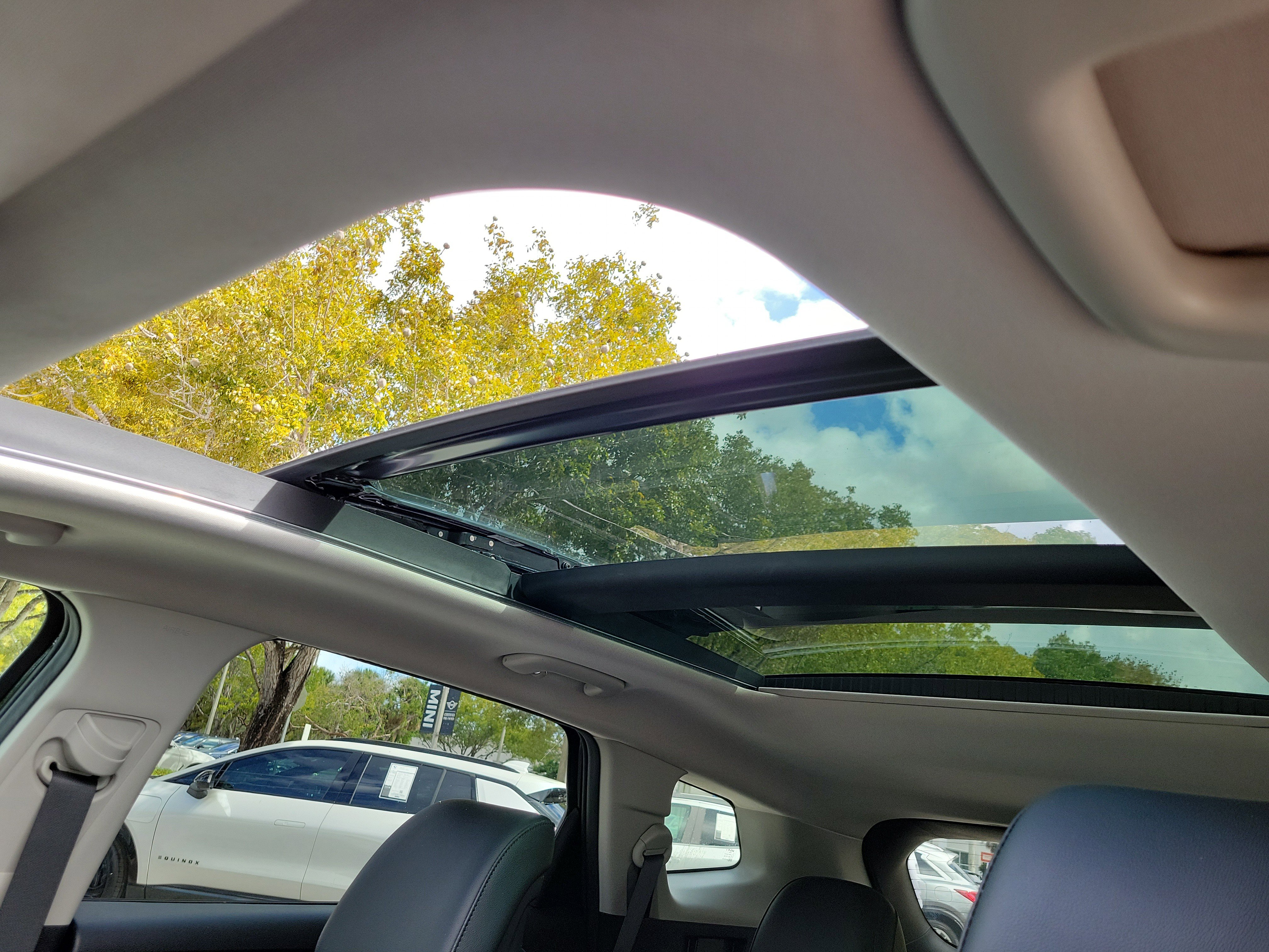 Used 2023 Kia Sportage SX image 16