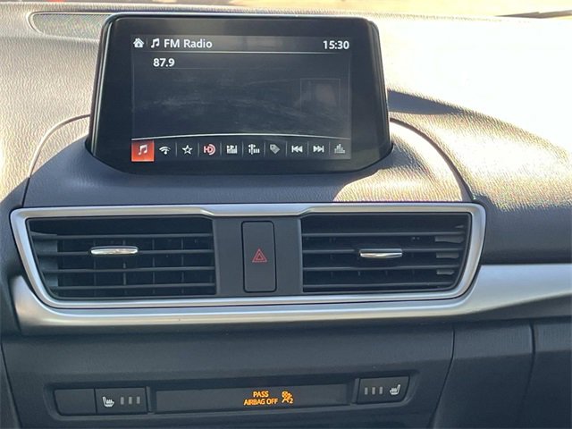 Used 2018 MAZDA MAZDA3 Touring image 14