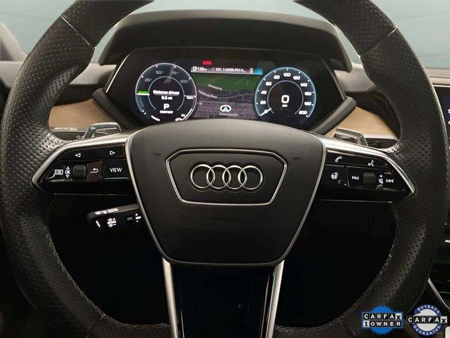 Used 2022 Audi e-tron GT Premium Plus image 33