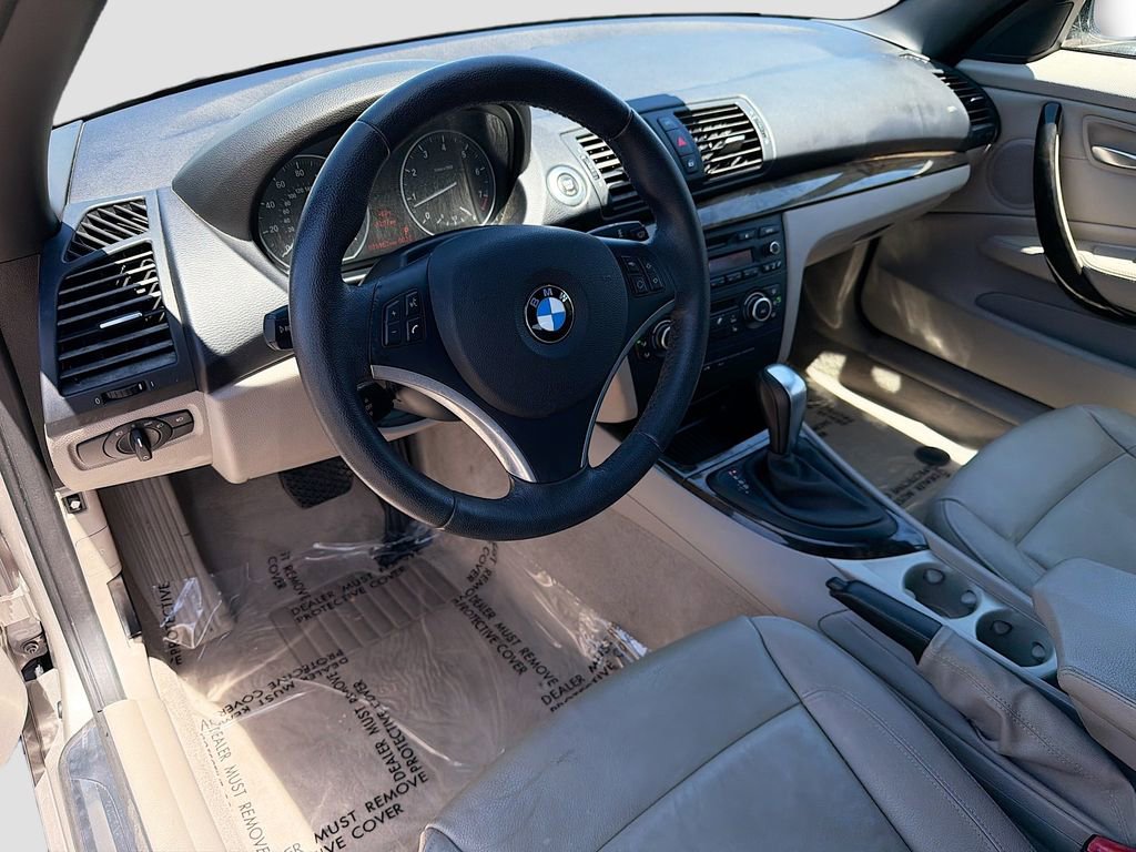 Used 2011 BMW 128i Convertible image 24