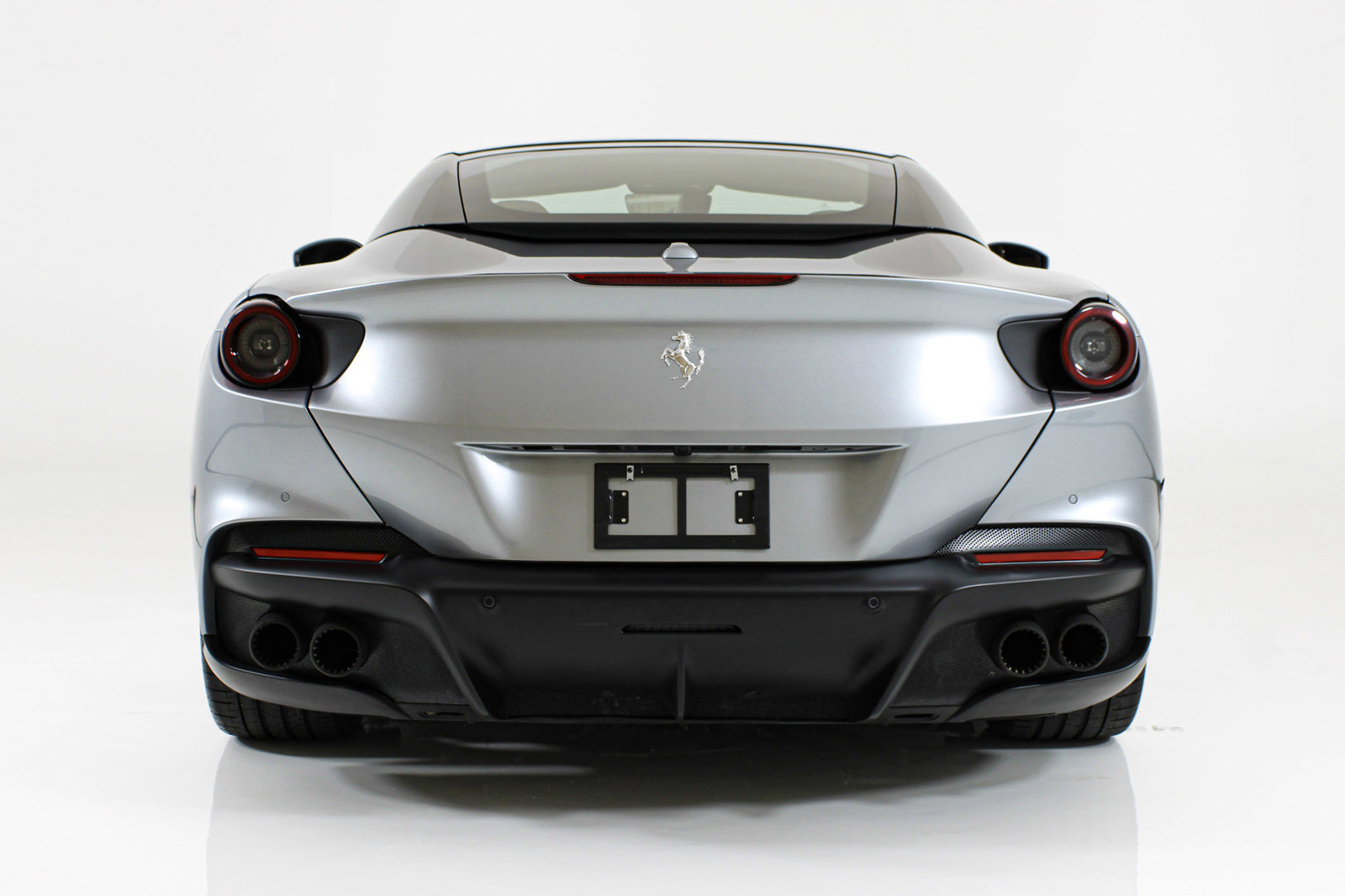 Certified 2023 Ferrari Portofino M RWD image 36