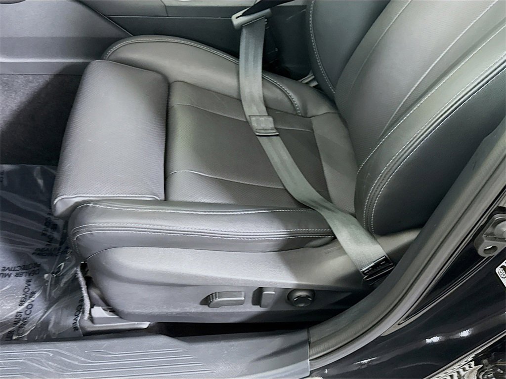 Certified 2025 Subaru Outback Limited image 26