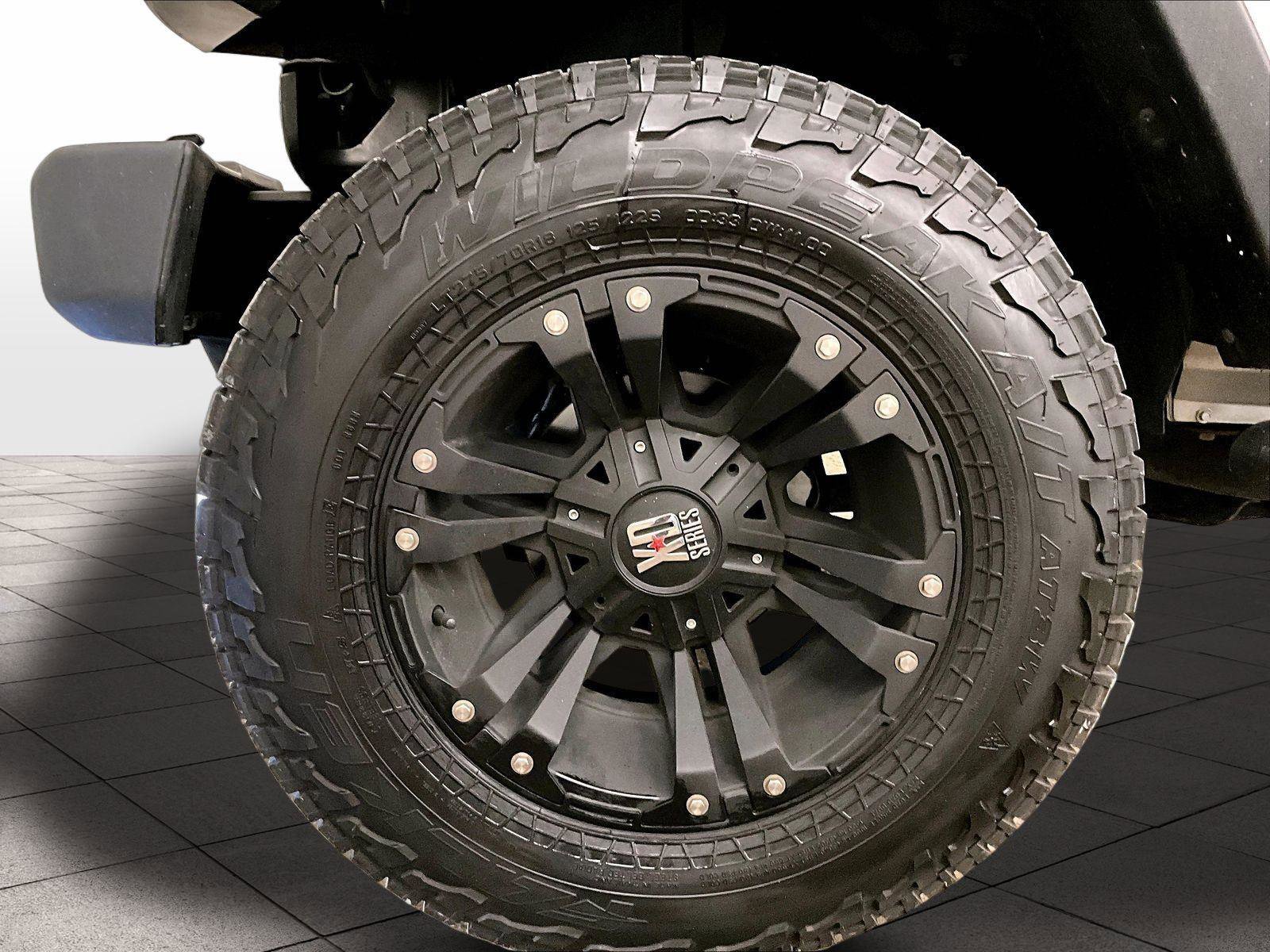 Used 2016 Jeep Wrangler Unlimited Sport AWD/4WD image 9