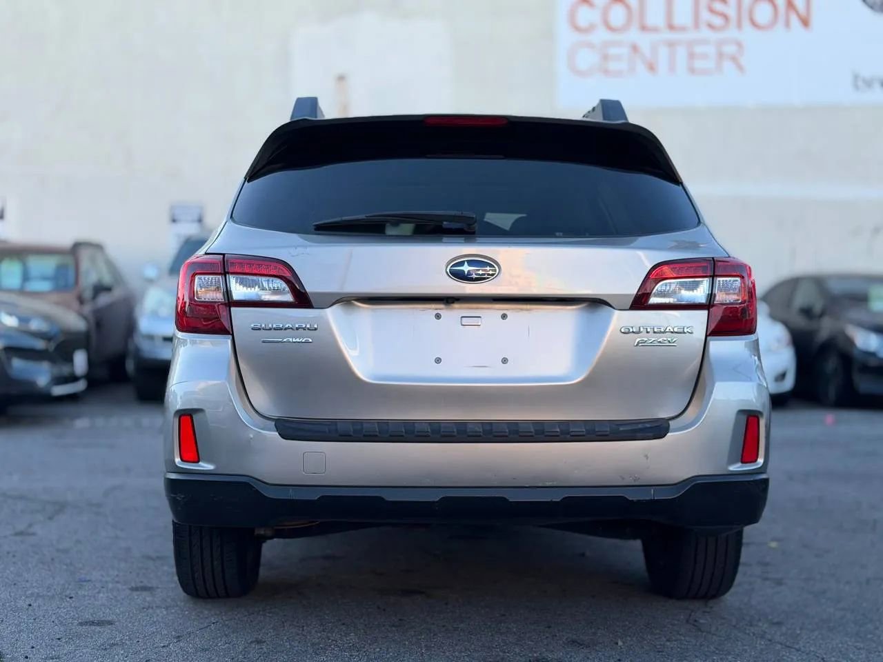 Used 2015 Subaru Outback 2.5i Limited AWD/4WD image 11