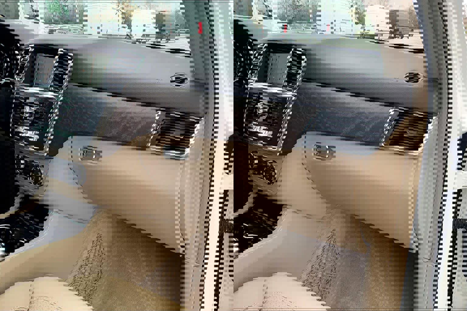 Certified 2015 Mercedes-Benz ML 350 2WD image 17