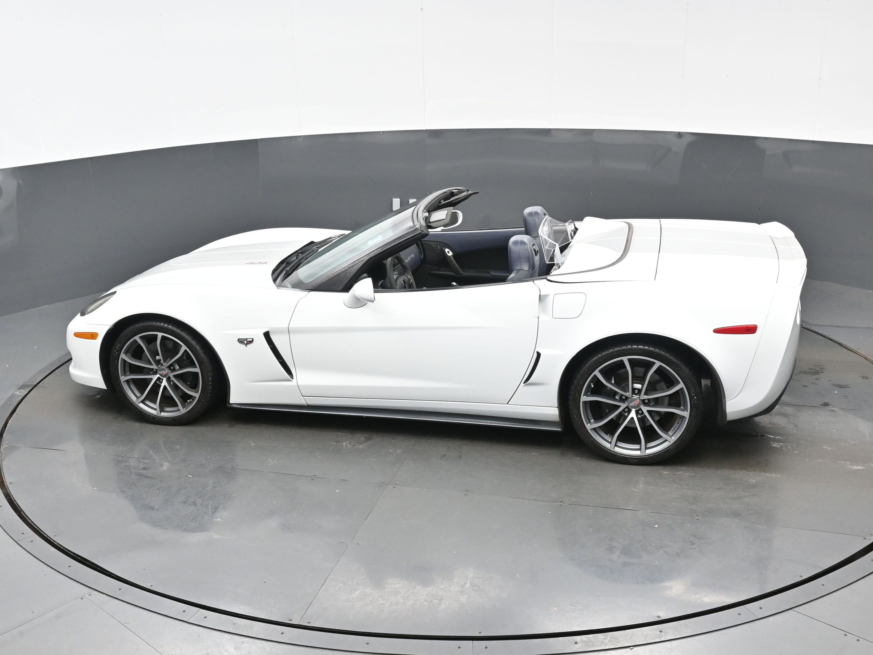 Used 2013 Chevrolet Corvette 427 w/ 1SC Preferred Equipment Group RWD image 30