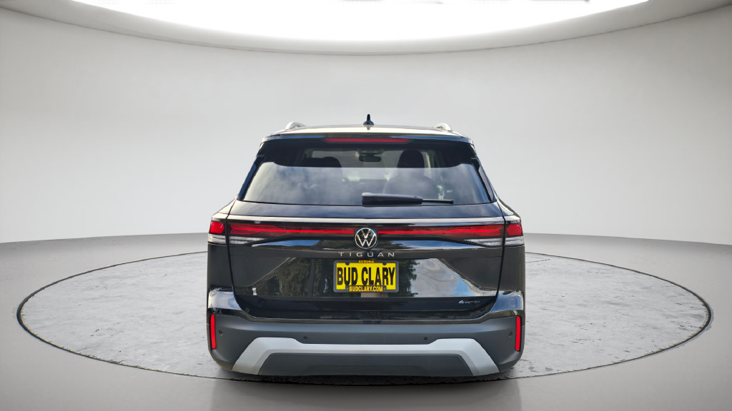 Used 2026 Volkswagen Tiguan S AWD/4WD image 12