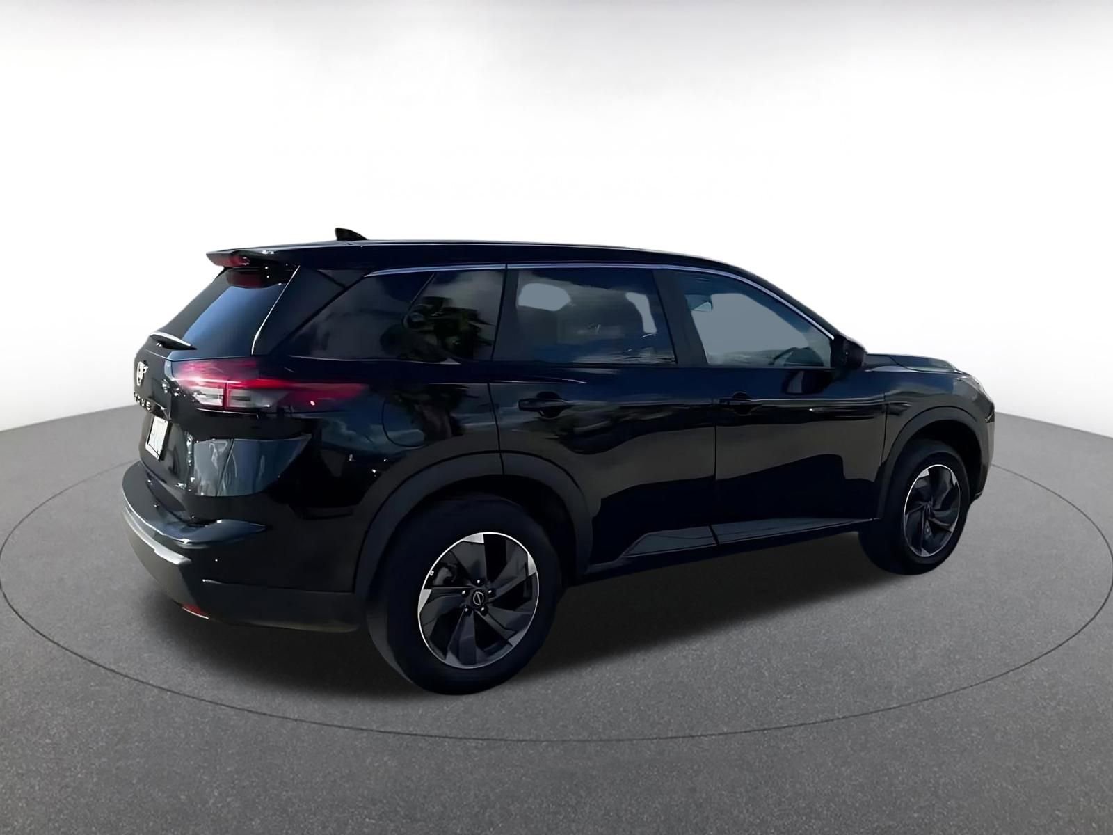 Used 2025 Nissan Rogue SV FWD image 14