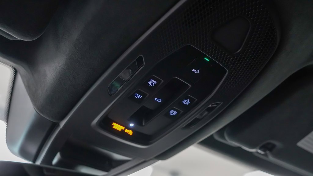 New 2025 Porsche Cayenne Turbo image 28