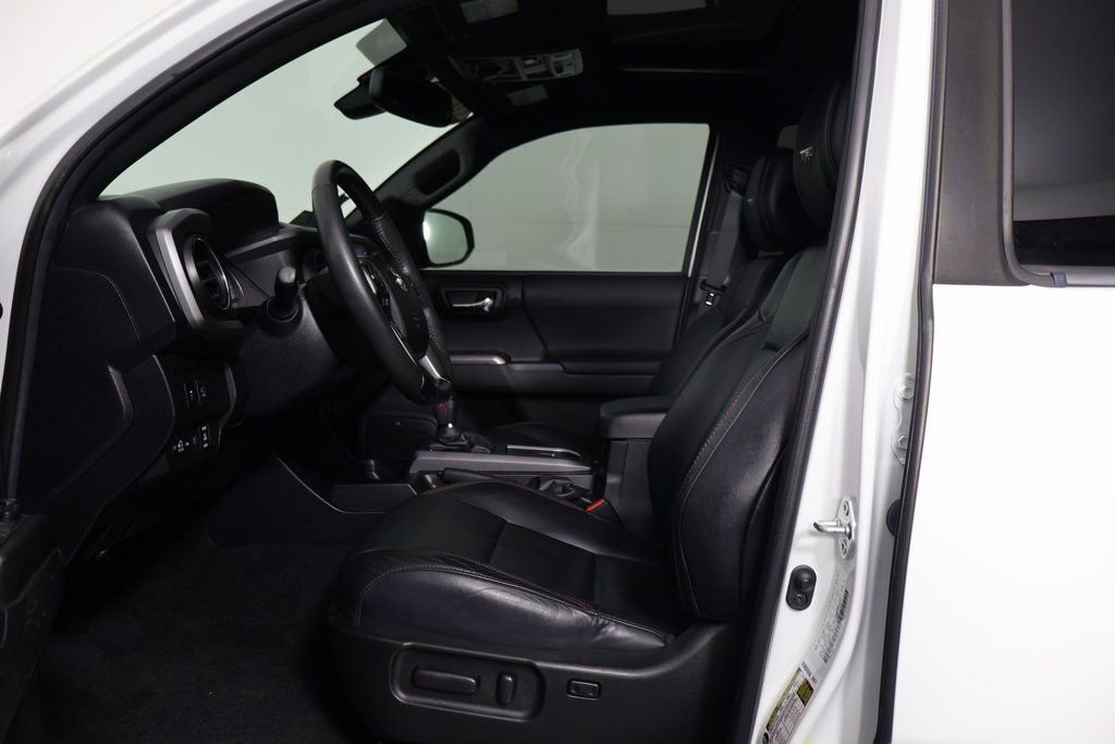 Used 2021 Toyota Tacoma TRD Pro AWD/4WD image 10