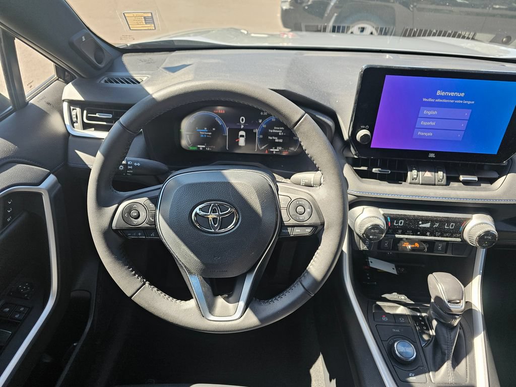 Used 2023 Toyota RAV4 XSE AWD/4WD image 18