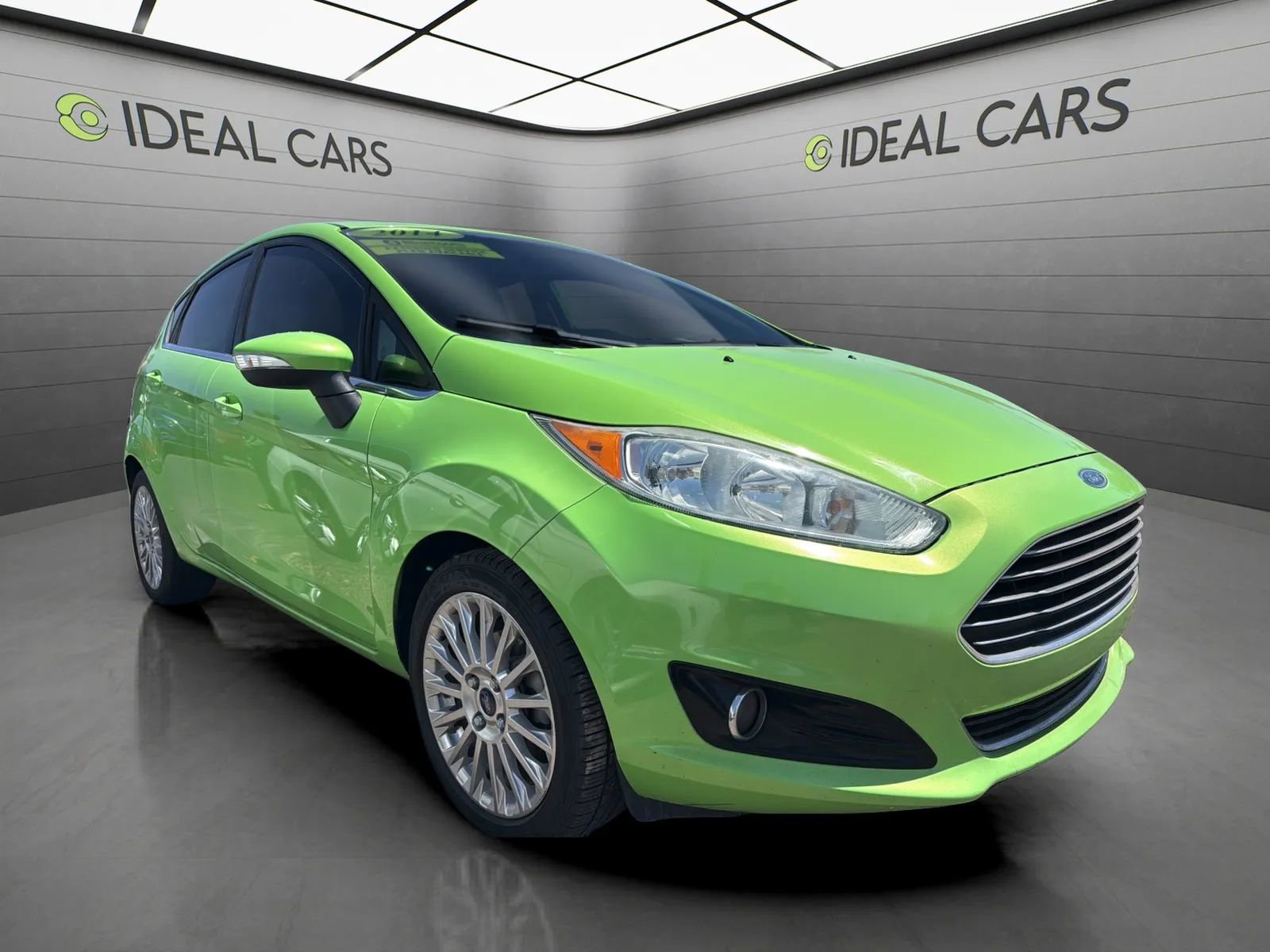 Used 2014 Ford Fiesta Titanium FWD image 3