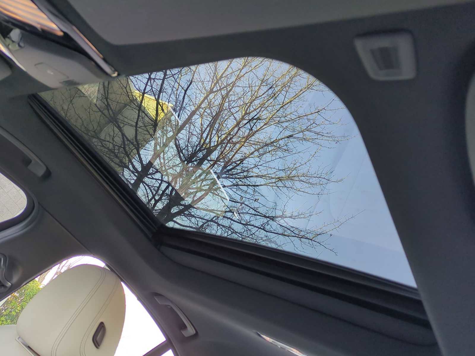 Certified 2022 BMW 330i xDrive Sedan w/ Premium Package 2 image 19