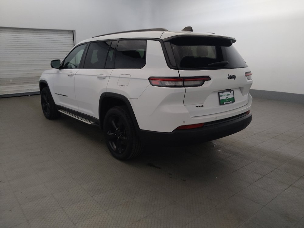 Used 2023 Jeep Grand Cherokee L Laredo AWD/4WD image 5