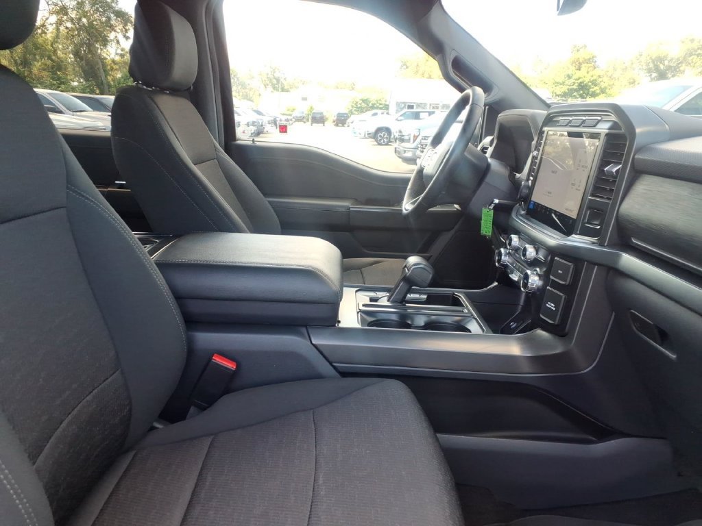 Used 2024 Ford F150 XLT w/ XLT Black Appearance Package AWD/4WD image 12