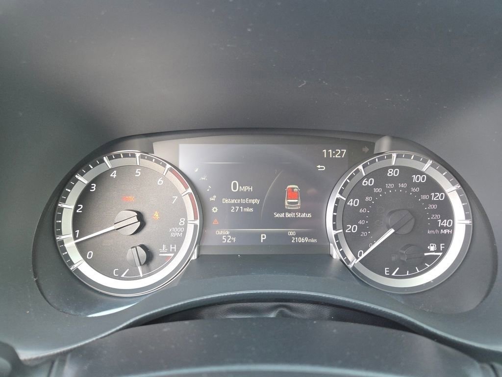 Used 2023 Toyota Highlander L image 29