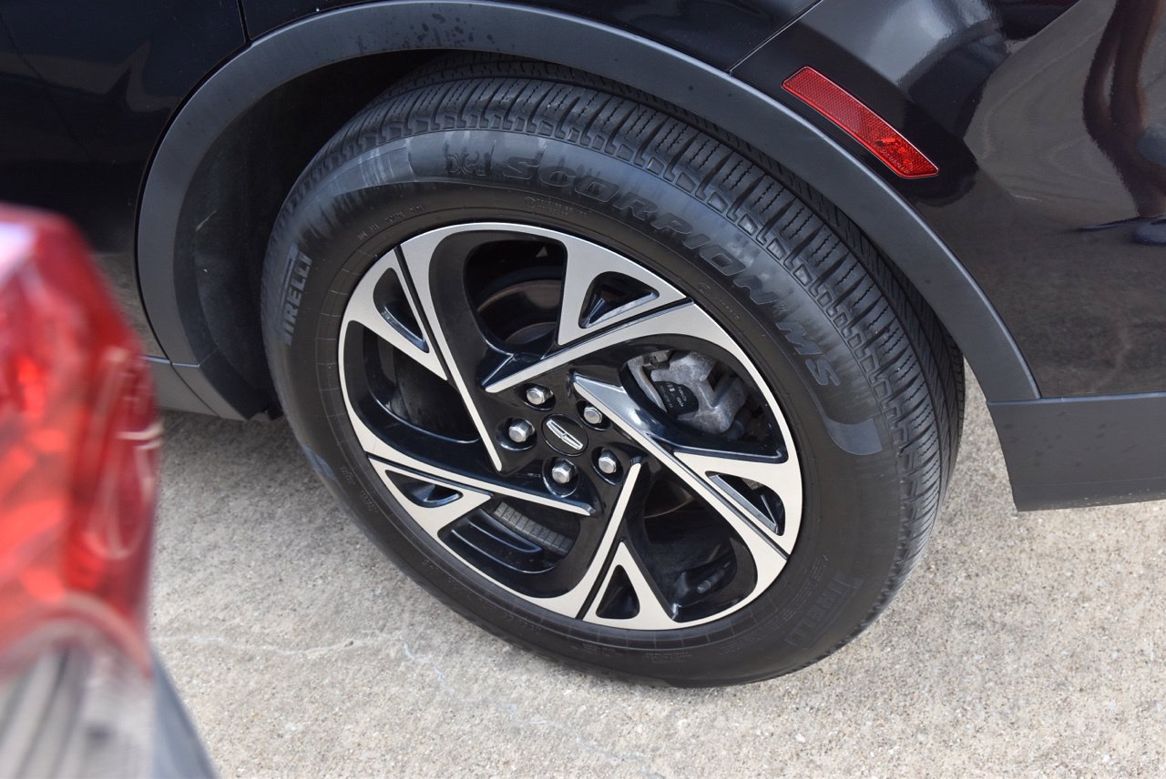 Used 2024 Lincoln Nautilus Premier w/ Jet Appearance Package AWD/4WD image 13