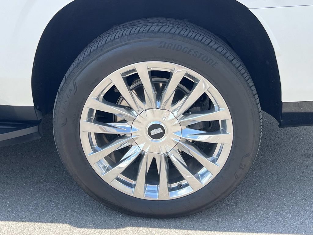 Certified 2024 Cadillac Escalade ESV Premium Luxury AWD/4WD image 12