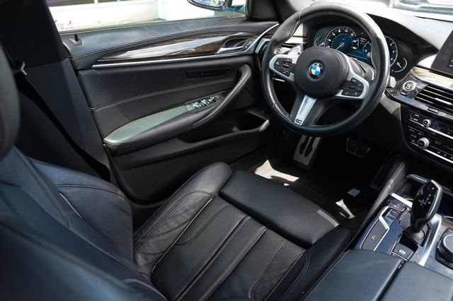 Used 2018 BMW 540i w/ M Sport Package RWD image 24