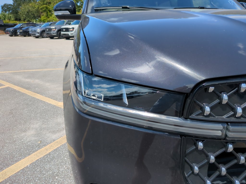Used 2025 Lincoln Navigator Black Label AWD/4WD image 12