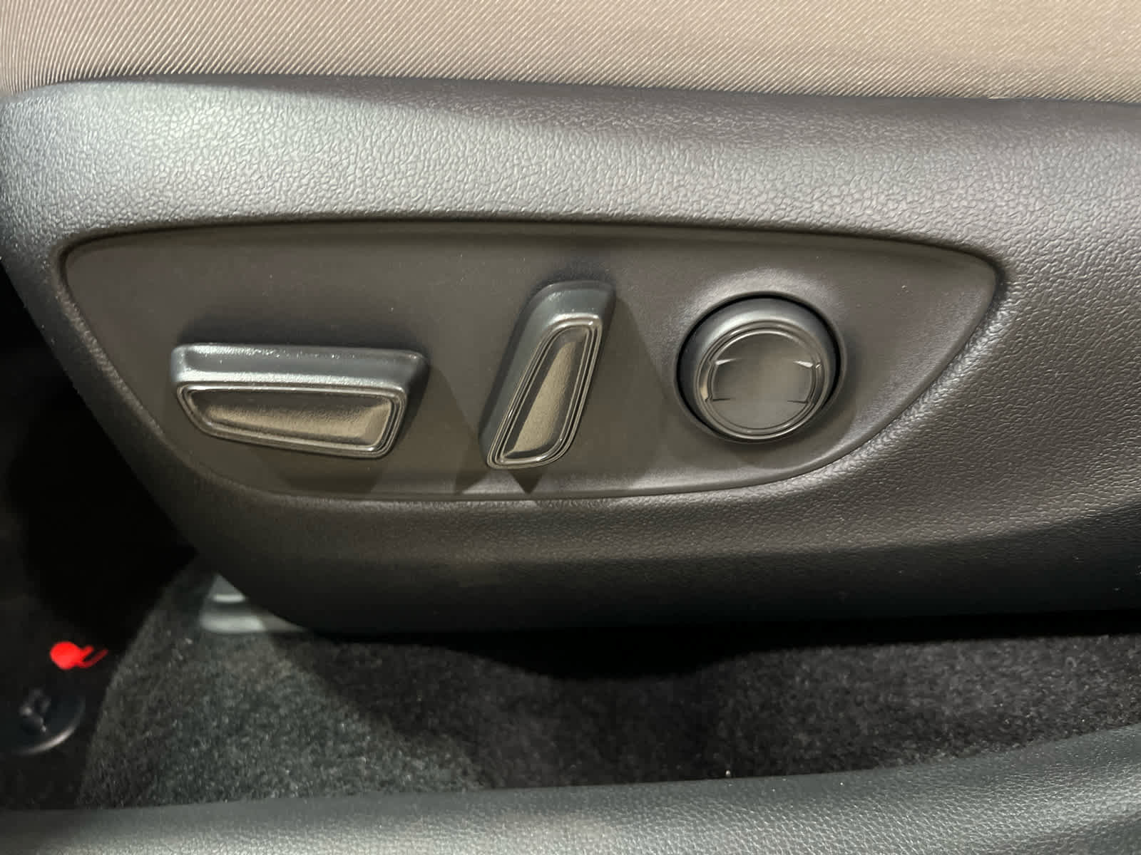 New 2025 Toyota RAV4 XLE w/ Weather Package image 14