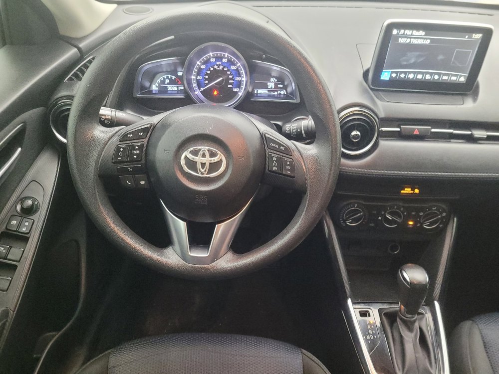 Used 2017 Toyota Yaris iA image 27