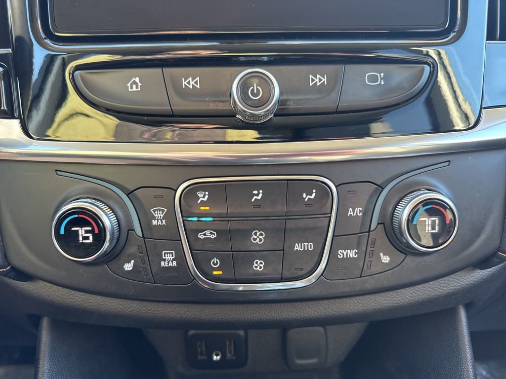 Used 2021 Chevrolet Traverse LT AWD/4WD image 5