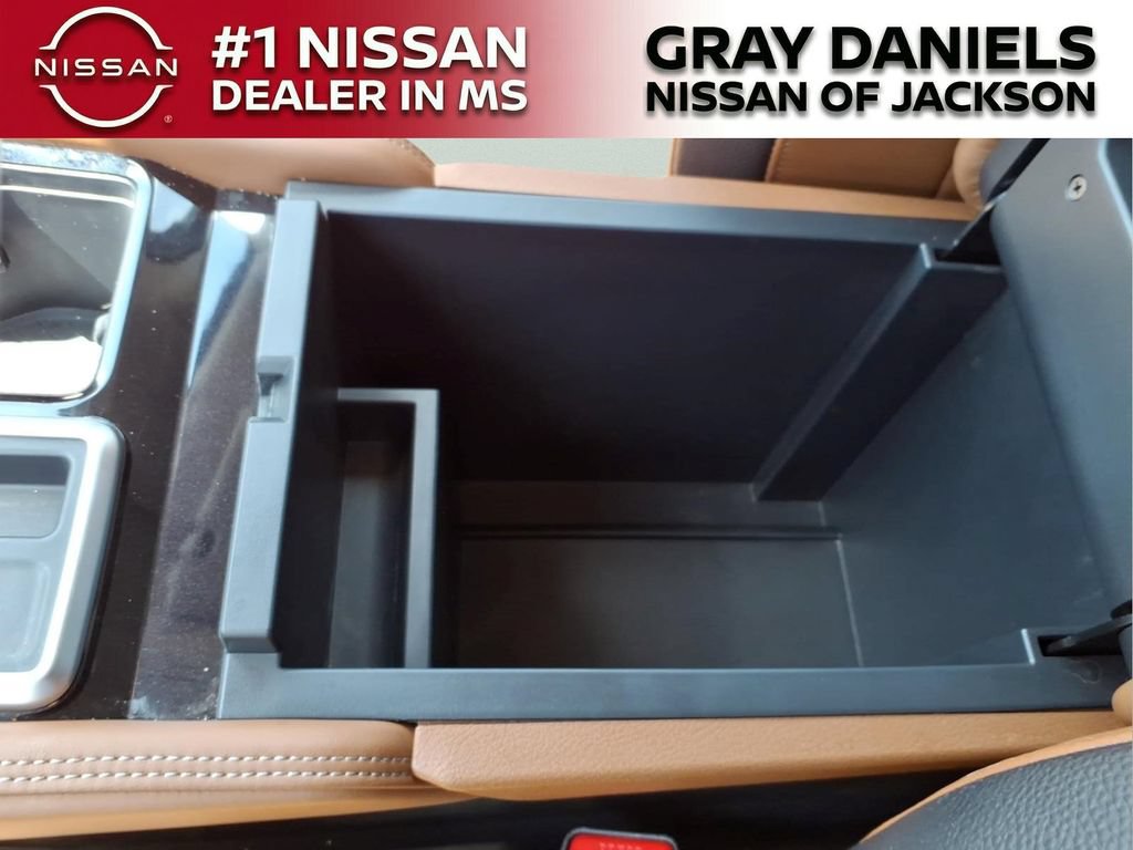 Certified 2025 Nissan Pathfinder Platinum w/ Cargo Package FWD image 21