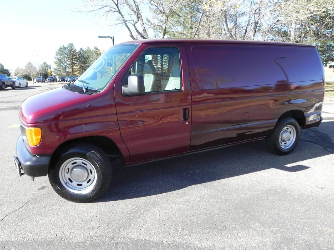 Used 2006 Ford E-150 and Econoline 150 image 3