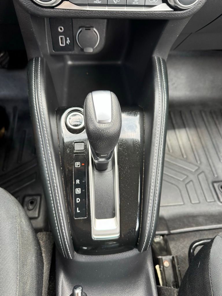 Used 2018 Nissan Kicks SR FWD image 22