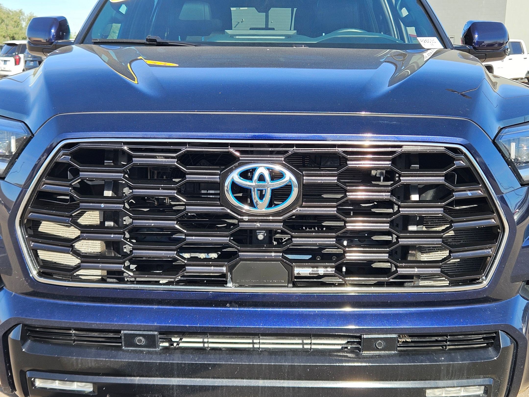 Used 2023 Toyota Sequoia Platinum image 10