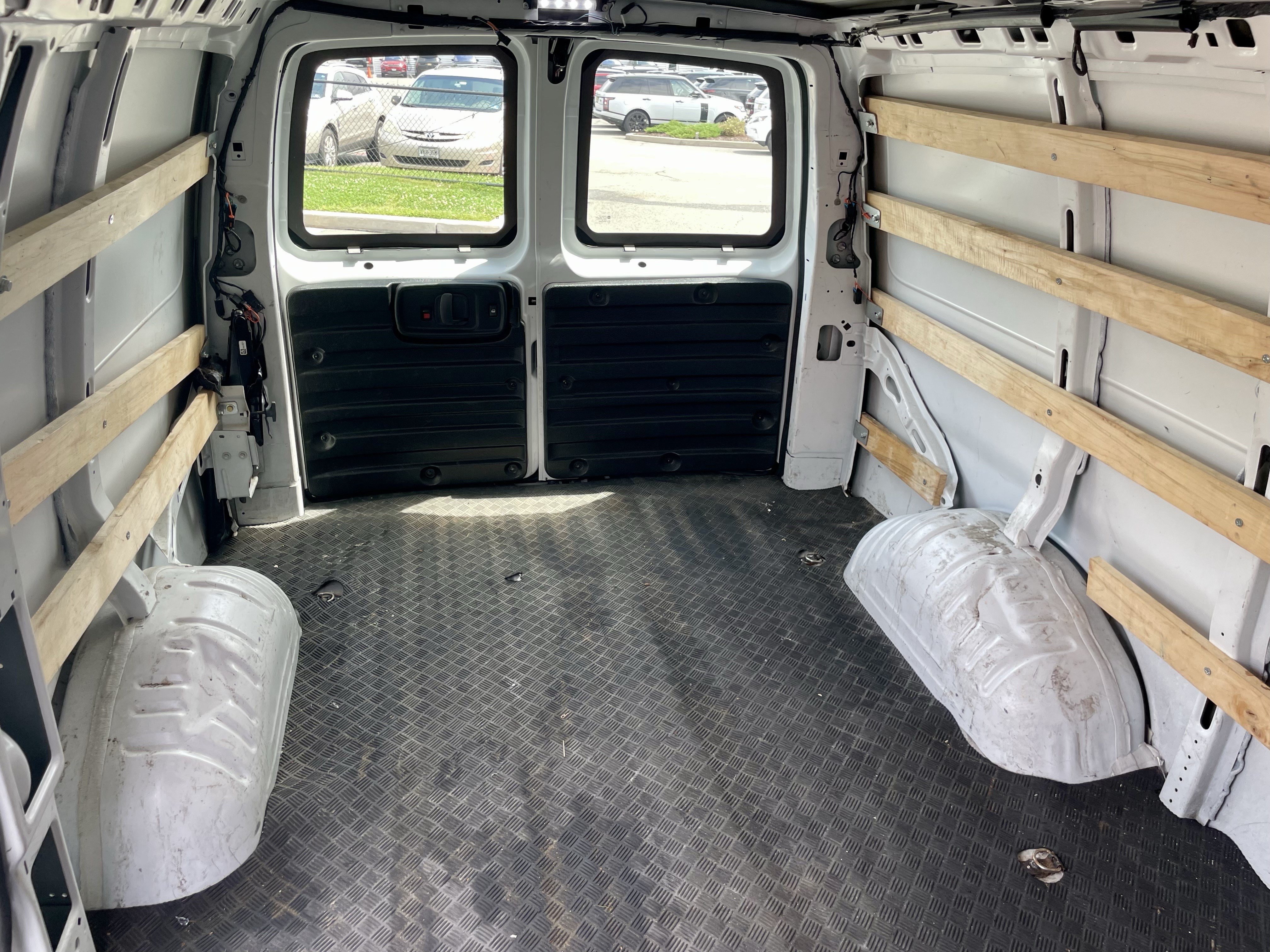 Used 2024 Chevrolet Express 2500 w/ Driver Convenience Package RWD image 26