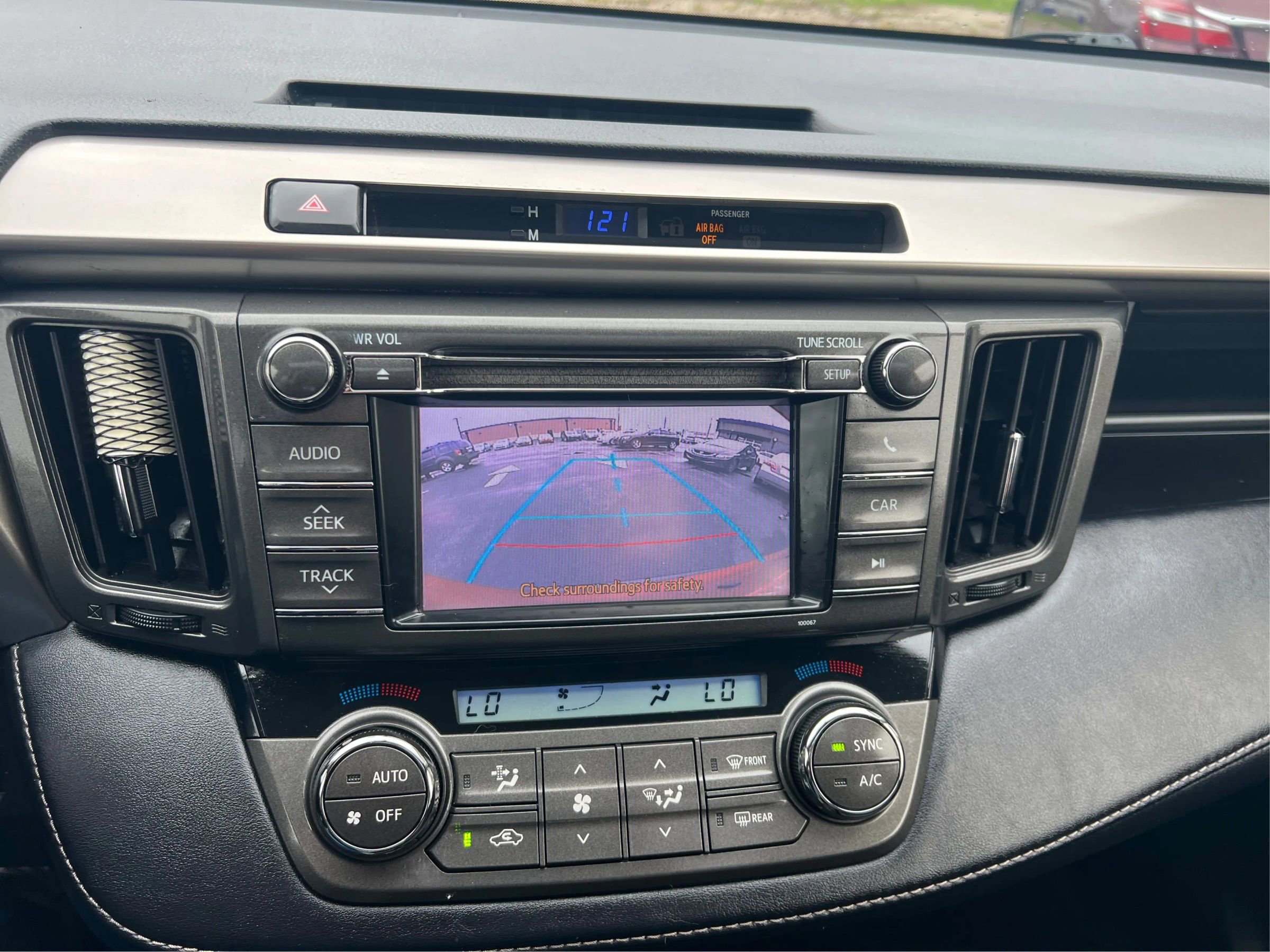 Used 2013 Toyota RAV4 XLE FWD image 28