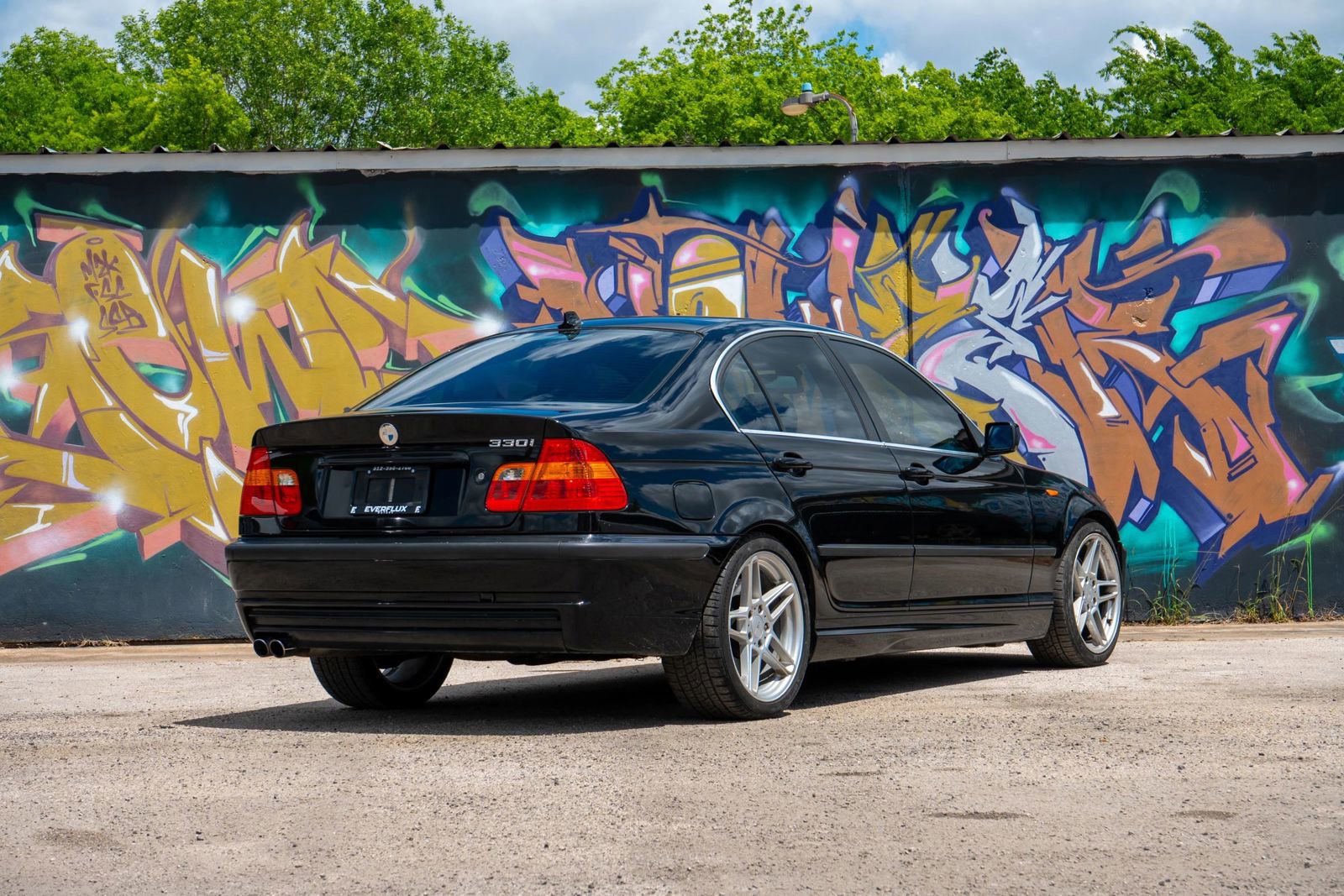 Used 2005 BMW 330i Sedan RWD image 8