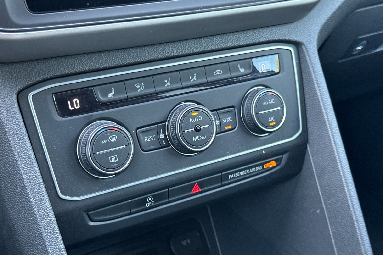 Used 2021 Volkswagen Atlas SE image 21