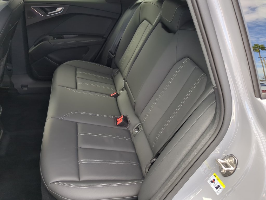 Used 2023 Audi Q4 e-tron Premium Plus w/ Premium Plus RWD image 17