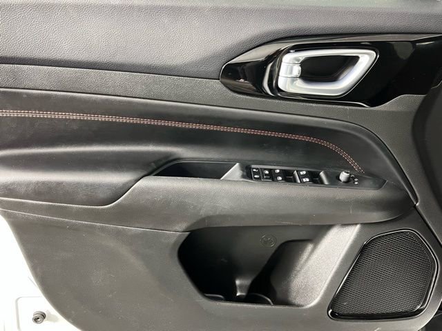 Used 2024 Jeep Compass Trailhawk image 20