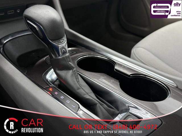 Used 2024 Chevrolet Malibu LT image 32