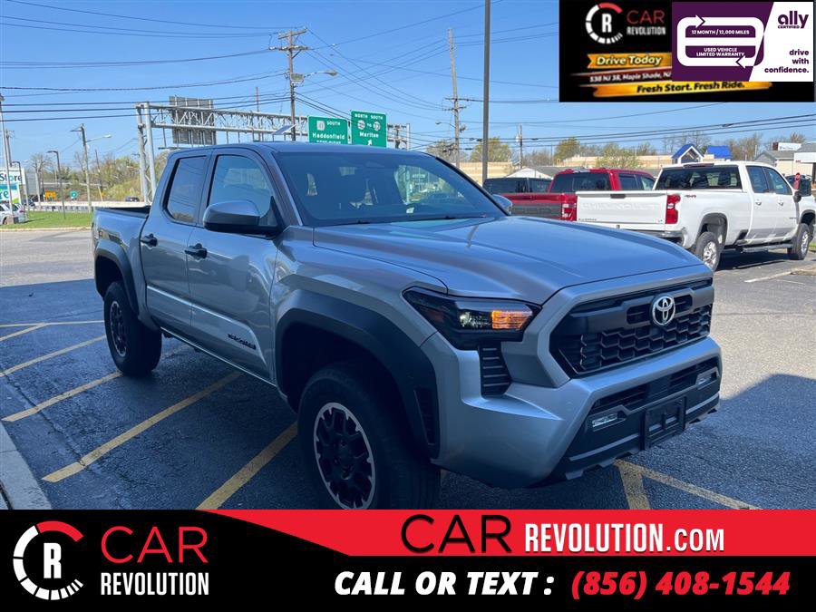 Used 2024 Toyota Tacoma TRD Off-Road AWD/4WD image 1